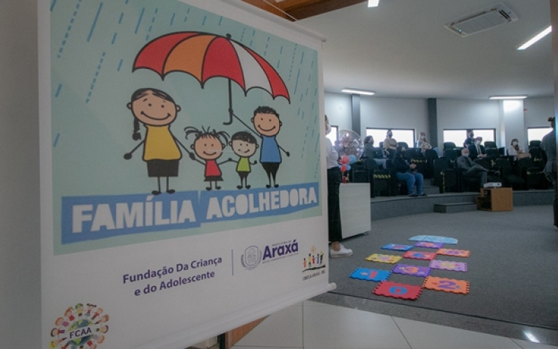 familia-acolhedora-1_800x389.jpeg